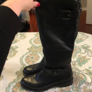 Women’s leather boots never worn